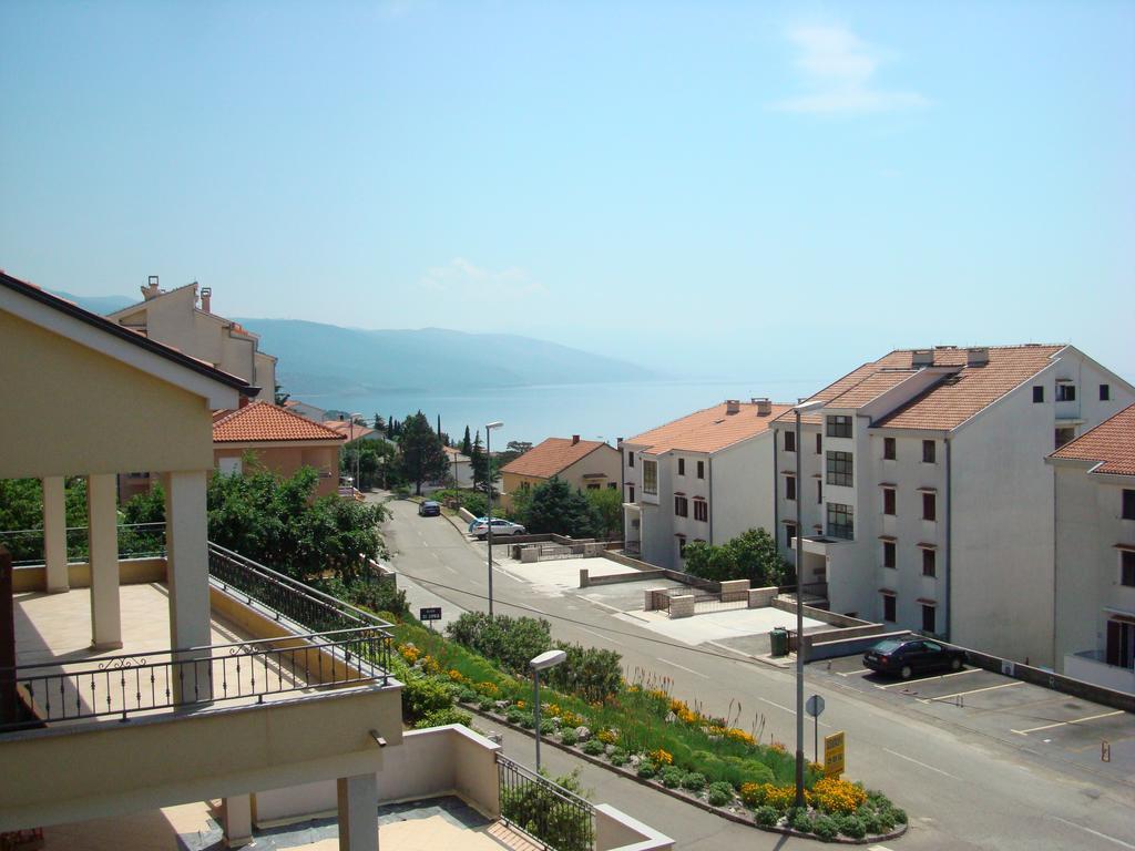 Apartments Klara Novi Vinodolski Extérieur photo